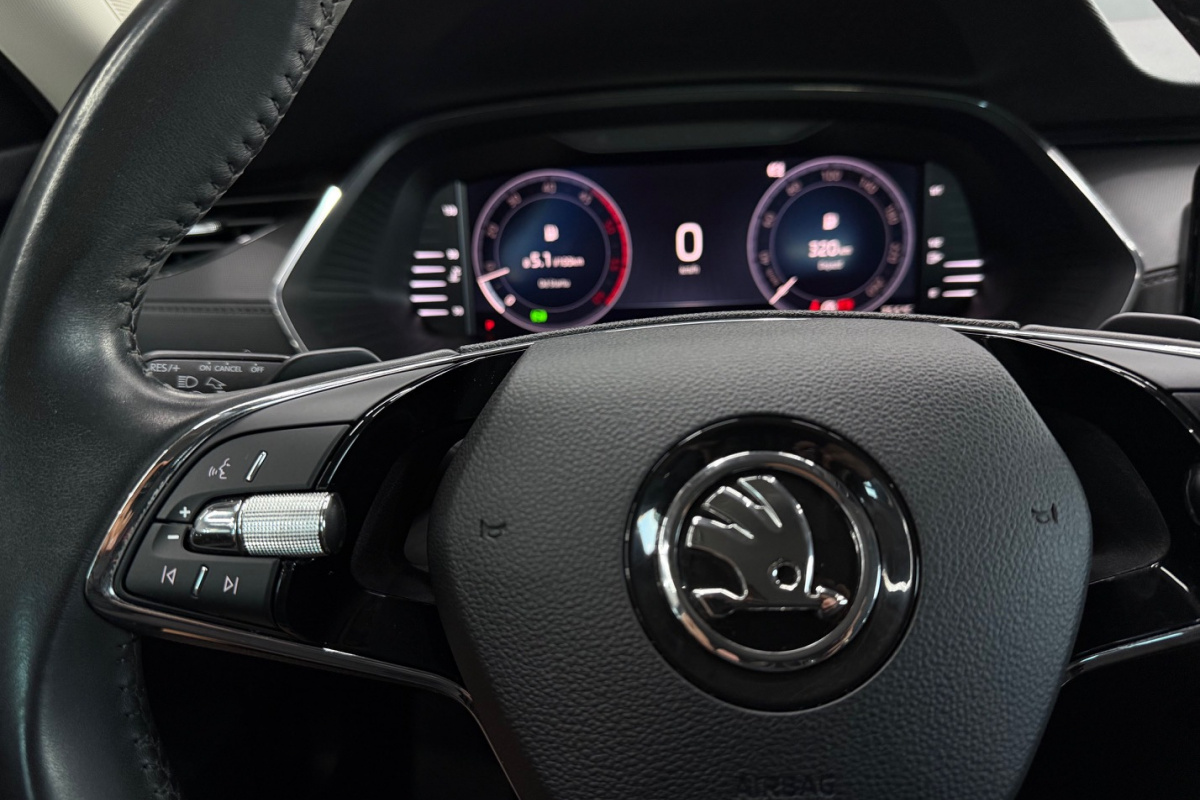 Ponuka vozidiel / Škoda Octavia Combi 2.0 TDI Ambition DSG - video