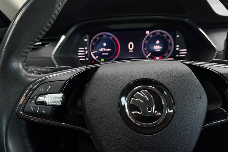  Ponuka vozidiel / Škoda Octavia Combi 2.0 TDI Ambition DSG - video