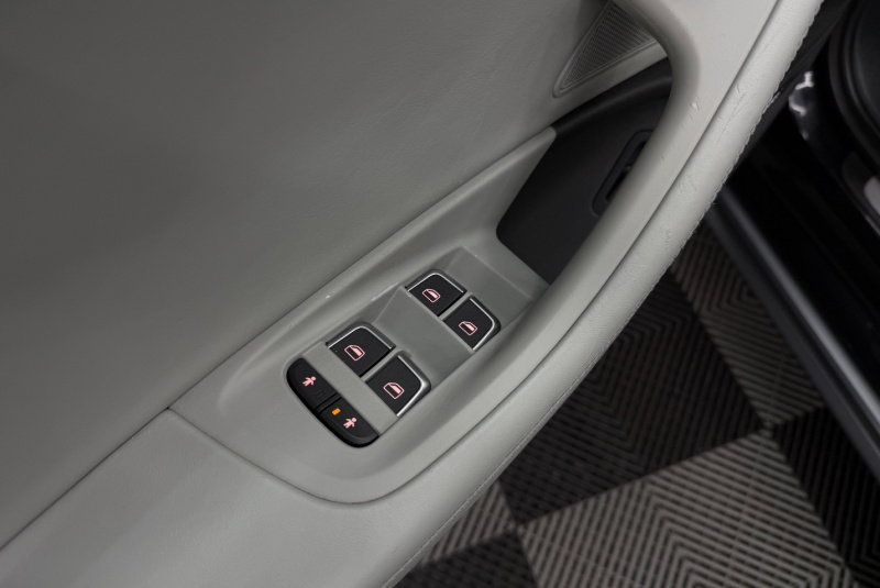 Ponuka vozidiel / Audi A6 Allroad 3.0 TDI quattro S tronic - video Ponuka vozidiel / Audi A6 Allroad 3.0 TDI quattro S tronic - video