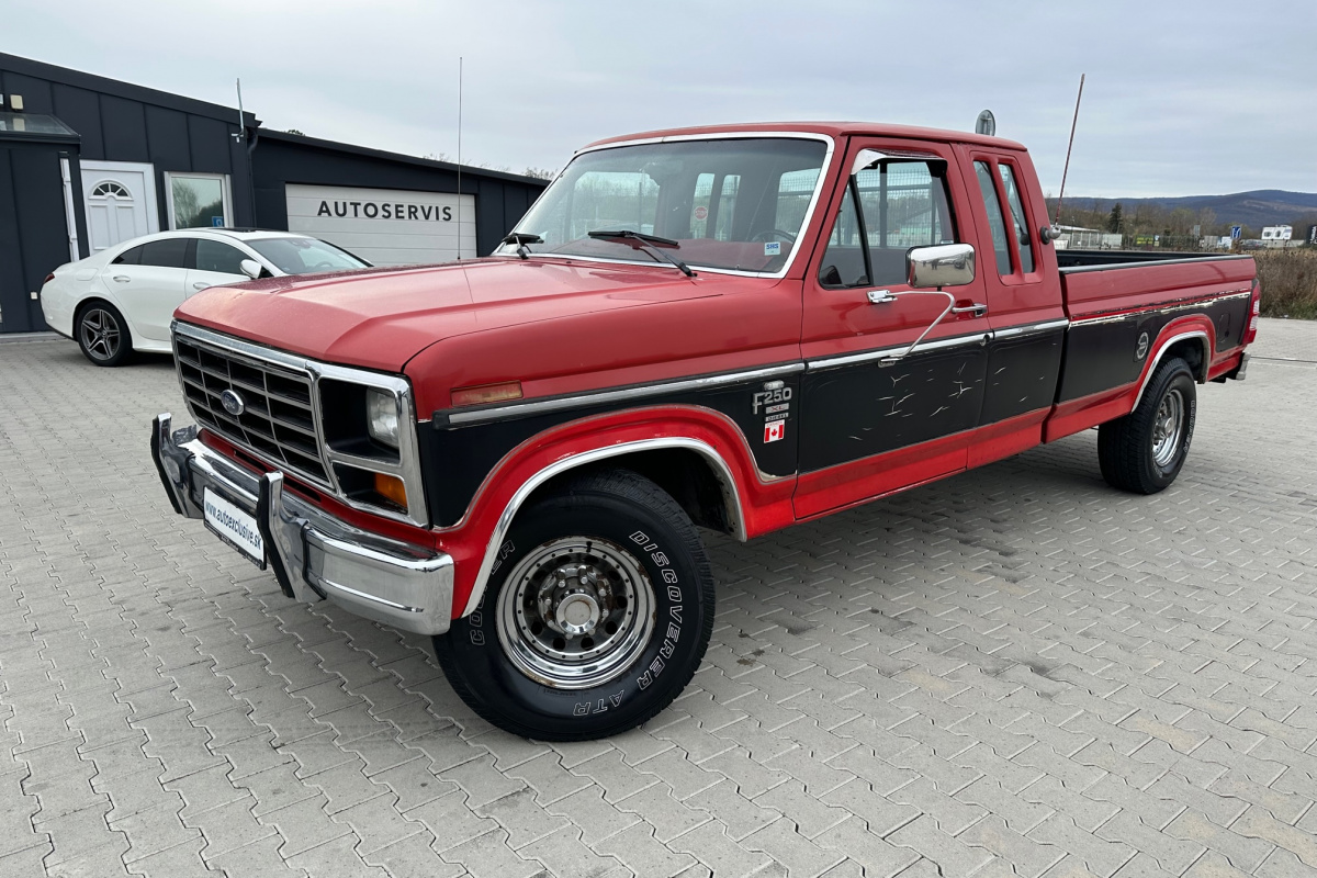 Ponuka vozidiel / Ford F-250 Super Cap XL - video Ponuka vozidiel / Ford F-250 Super Cap XL - video