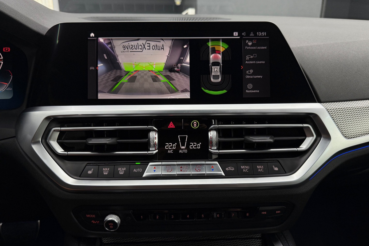 Ponuka vozidiel / BMW Rad 4 Coupé 430i A/T - video