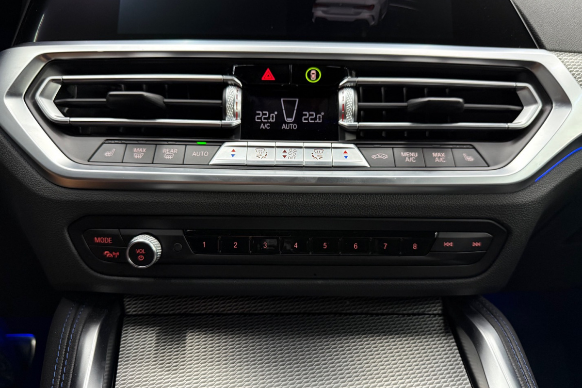 Ponuka vozidiel / BMW Rad 4 Coupé 430i A/T - video