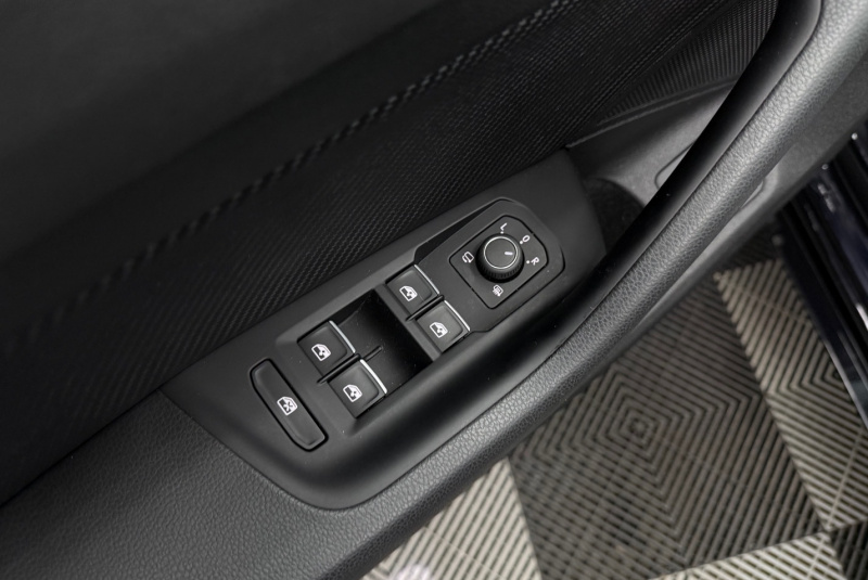  Ponuka vozidiel / Volkswagen Arteon Shooting Brake SB 2.0 TSI R 4Motion DSG - video