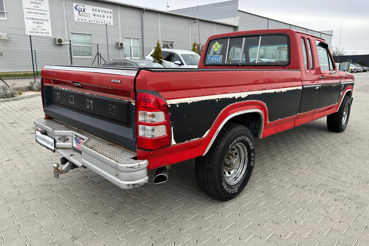 Ponuka vozidiel / Ford F-250 Super Cap XL - video