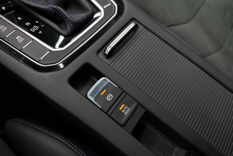 Ponuka vozidiel / Volkswagen Arteon Shooting Brake SB 2.0 TSI R 4Motion DSG - video  Ponuka vozidiel / Volkswagen Arteon Shooting Brake SB 2.0 TSI R 4Motion DSG - video