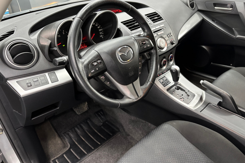 Ponuka vozidiel / Mazda 3 2.0i AUTOMAT - video Ponuka vozidiel / Mazda 3 2.0i AUTOMAT - video