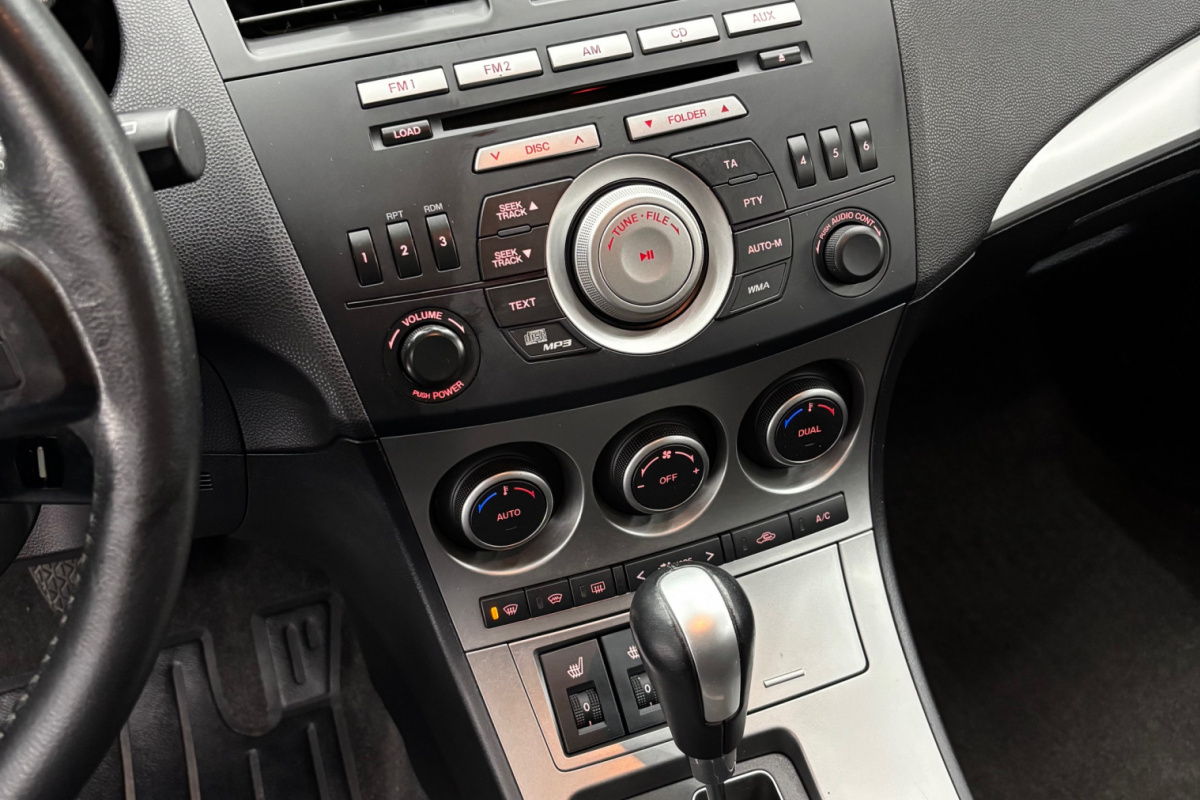 Ponuka vozidiel / Mazda 3 2.0i AUTOMAT - video