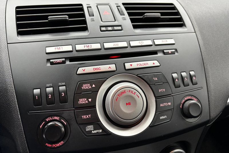  Ponuka vozidiel / Mazda 3 2.0i AUTOMAT - video