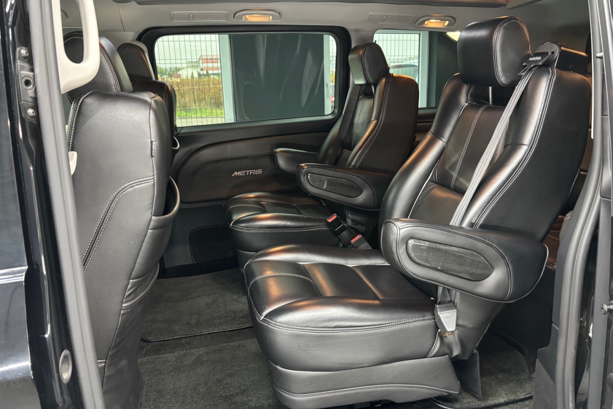 Ponuka vozidiel / Mercedes-Benz V trieda METRIS 2.0 BENZÍN AUTOMAT 7-MIEST - video Ponuka vozidiel / Mercedes-Benz V trieda METRIS 2.0 BENZÍN AUTOMAT 7-MIEST - video