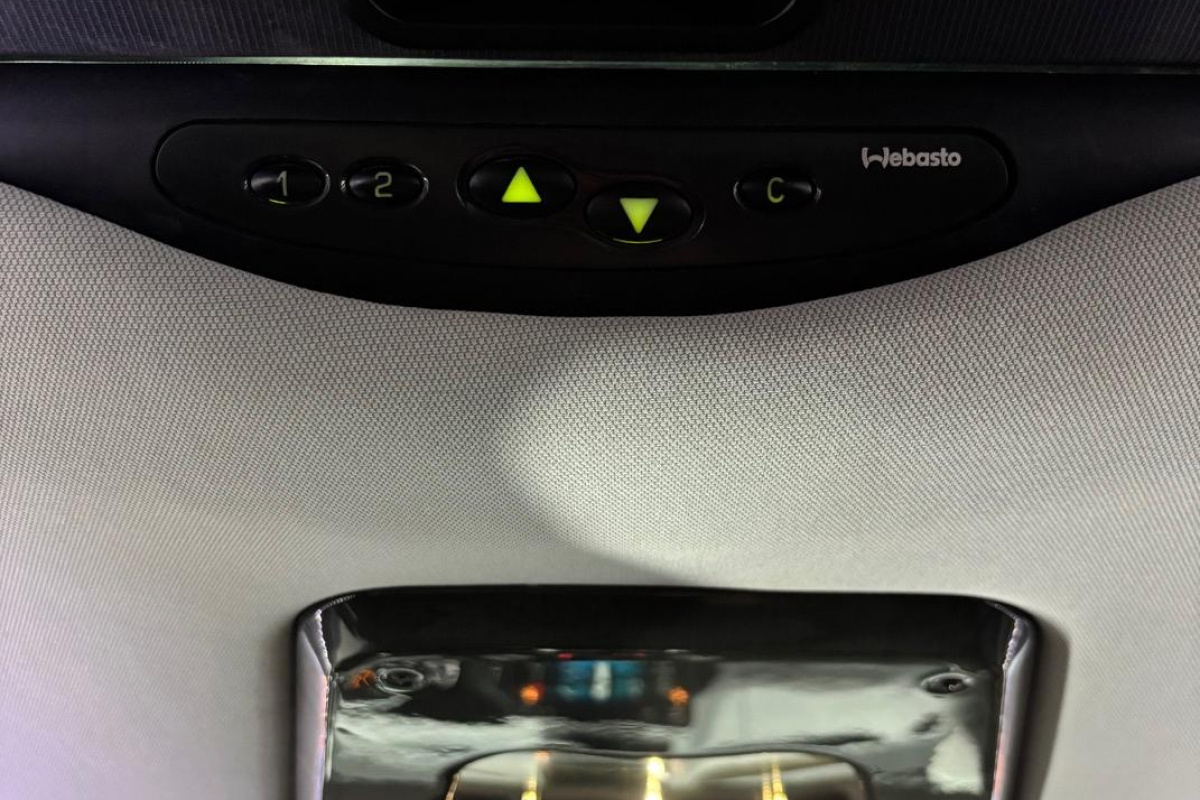 Ponuka vozidiel / Mercedes-Benz V trieda METRIS 2.0 BENZÍN AUTOMAT 7-MIEST - video Ponuka vozidiel / Mercedes-Benz V trieda METRIS 2.0 BENZÍN AUTOMAT 7-MIEST - video