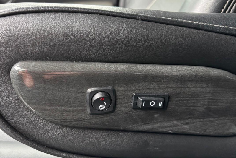  Ponuka vozidiel / Mercedes-Benz V trieda METRIS 2.0 BENZÍN AUTOMAT 7-MIEST - video