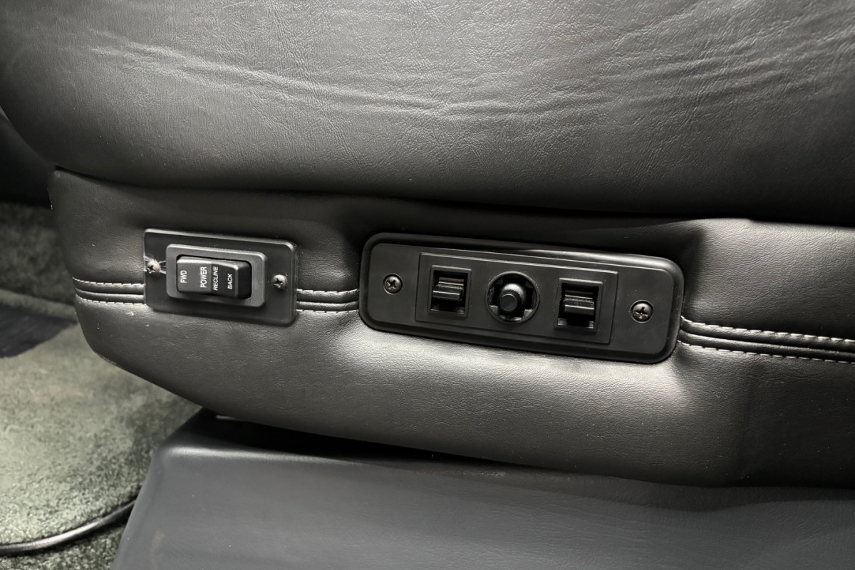 Ponuka vozidiel / Mercedes-Benz V trieda METRIS 2.0 BENZÍN AUTOMAT 7-MIEST - video Ponuka vozidiel / Mercedes-Benz V trieda METRIS 2.0 BENZÍN AUTOMAT 7-MIEST - video