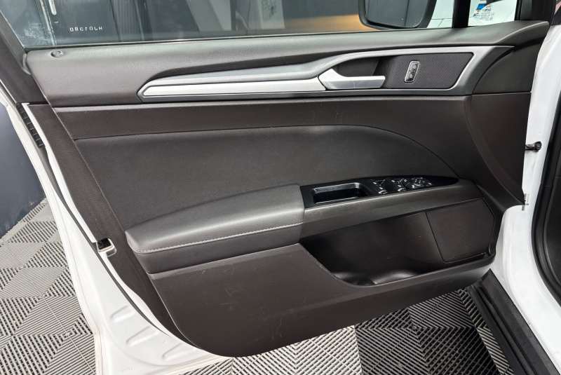  Ponuka vozidiel / Ford Mondeo Combi 2.0 TDCi Duratorq Titanium A/T - video
