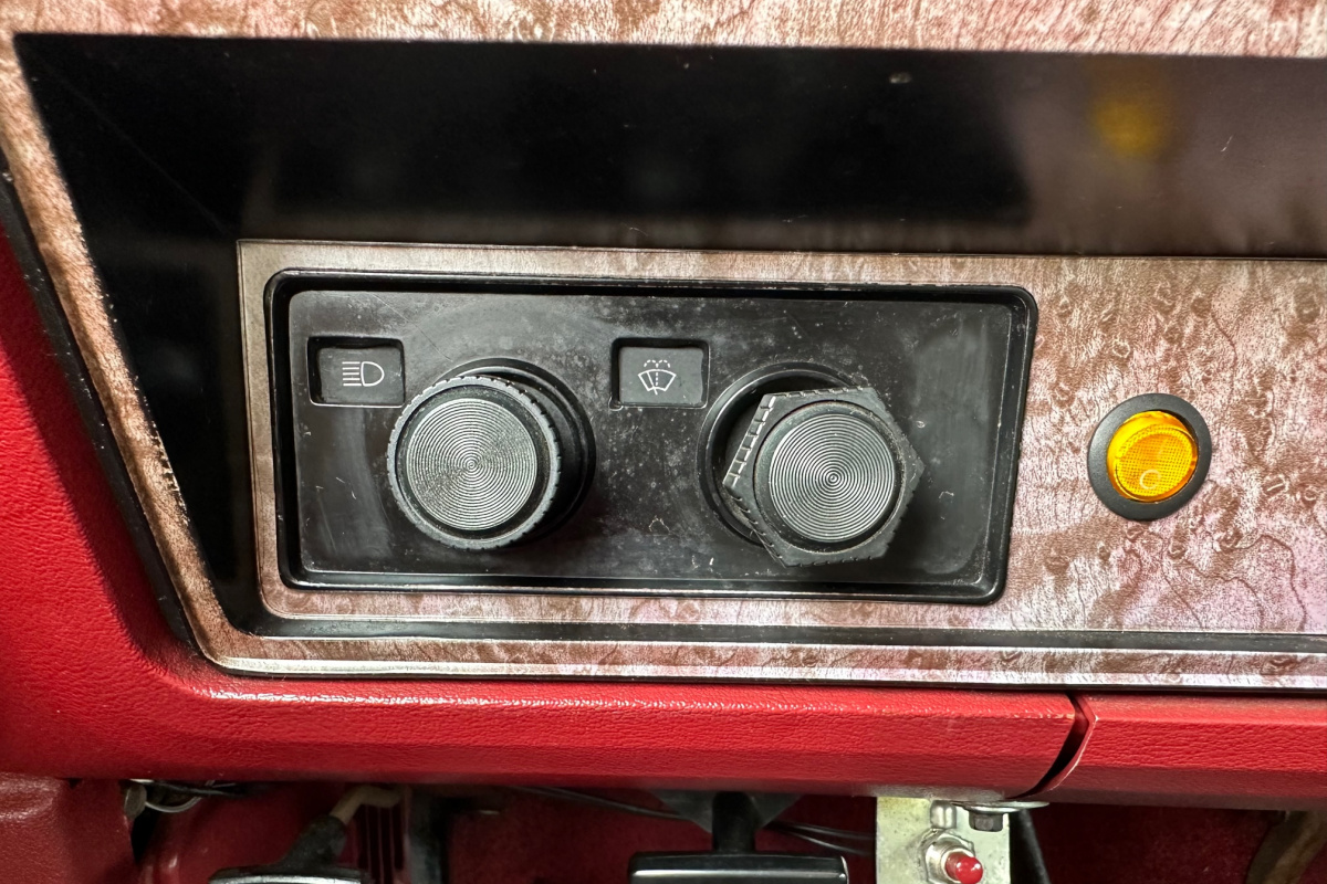 Ponuka vozidiel / Ford F-250 Super Cap XL - video