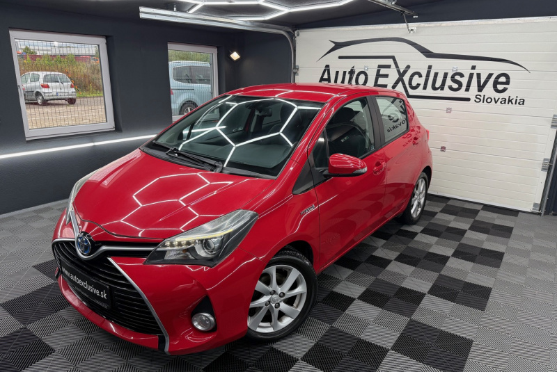  Ponuka vozidiel / Toyota Yaris 1.5 Benzín Automat - video