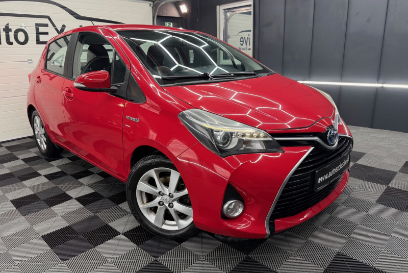 Ponuka vozidiel / Toyota Yaris 1.5 Benzín Automat - video Ponuka vozidiel / Toyota Yaris 1.5 Benzín Automat - video