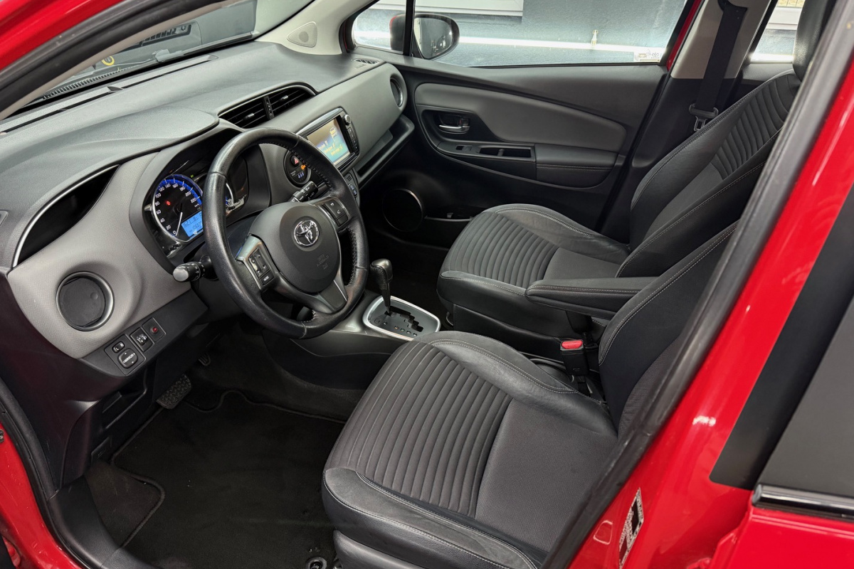 Ponuka vozidiel / Toyota Yaris 1.5 Benzín Automat - video