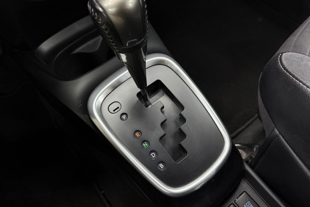 Ponuka vozidiel / Toyota Yaris 1.5 Benzín Automat - video Ponuka vozidiel / Toyota Yaris 1.5 Benzín Automat - video