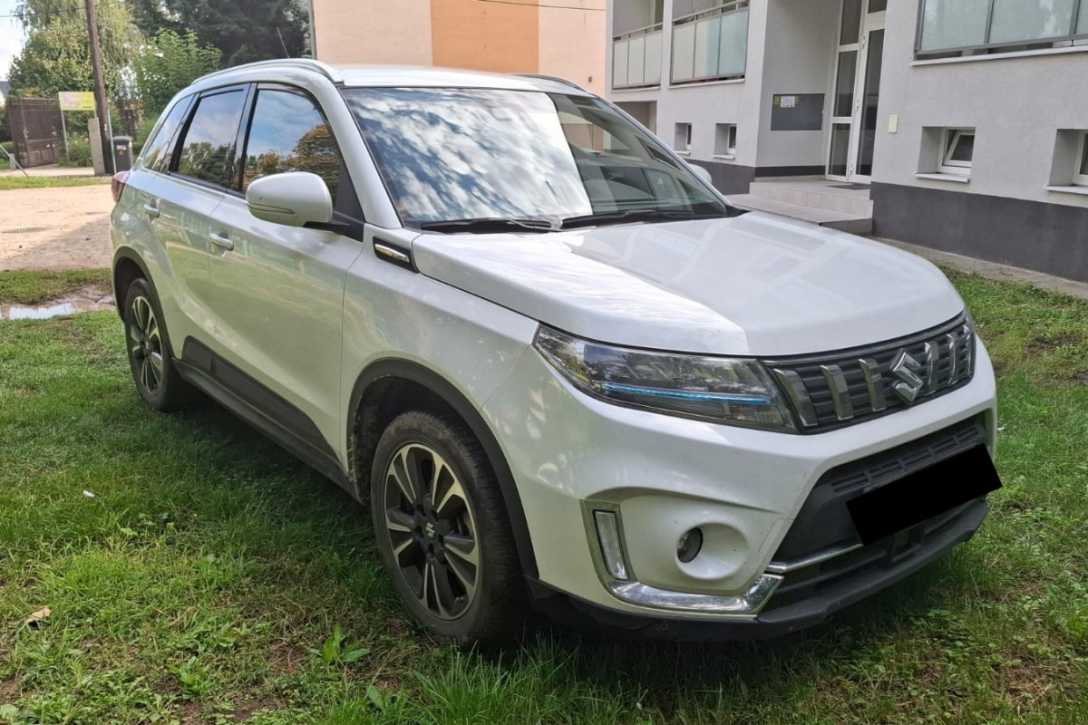 Ponuka vozidiel / Suzuki Vitara 1.4 BoosterJet Mildhybrid Premium 4WD - video