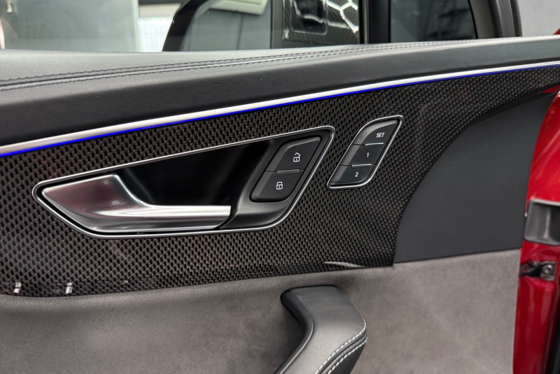 Ponuka vozidiel / Audi SQ7 4.0 TDi V8 320kW Quattro - video Ponuka vozidiel / Audi SQ7 4.0 TDi V8 320kW Quattro - video