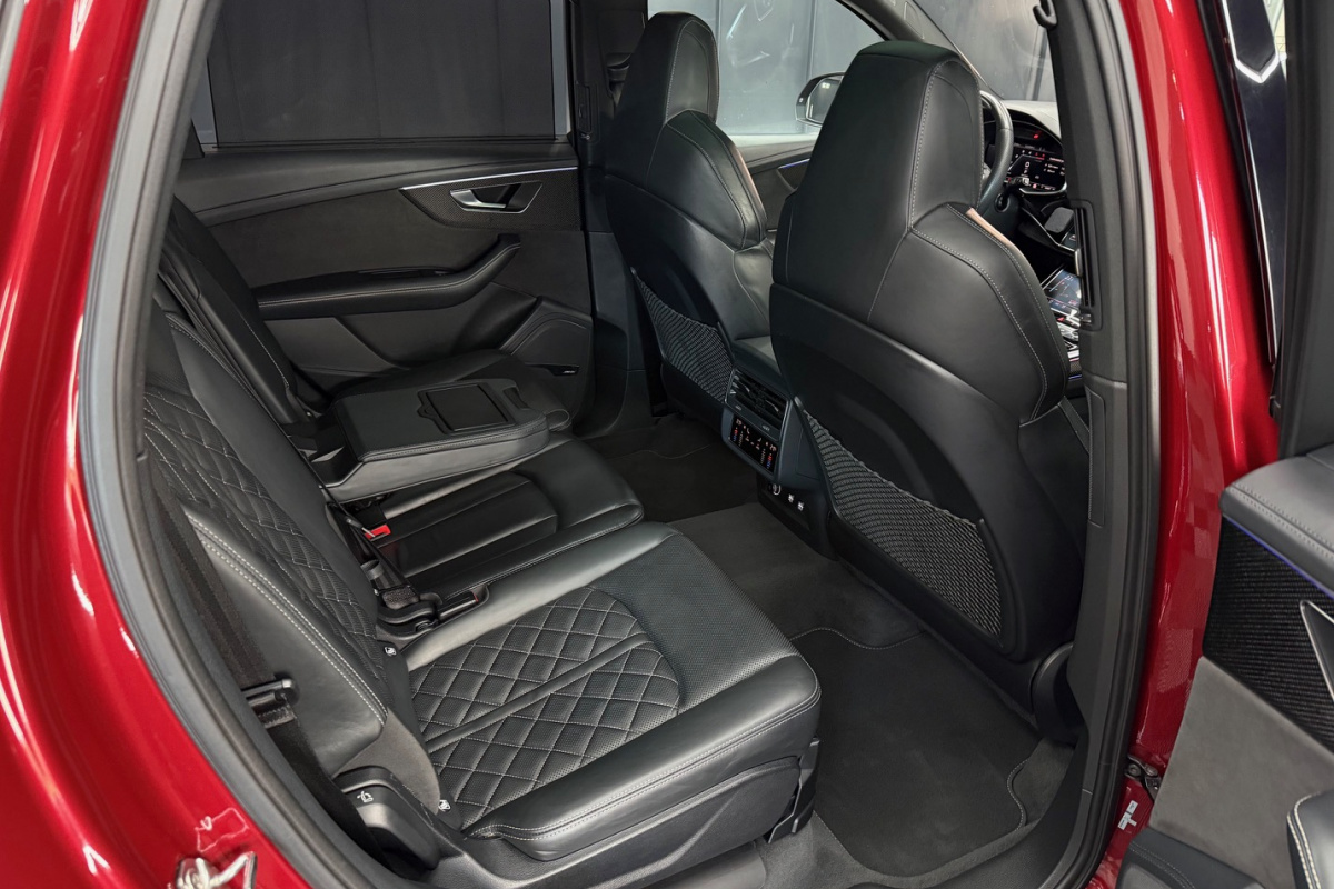 Ponuka vozidiel / Audi SQ7 4.0 TDi V8 320kW Quattro - video