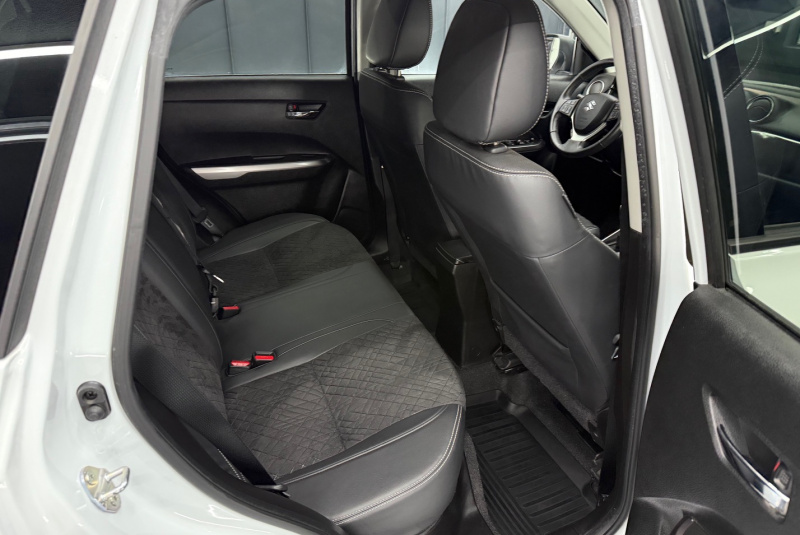  Ponuka vozidiel / Suzuki Vitara 1.4 BoosterJet Mildhybrid Premium 4WD - video