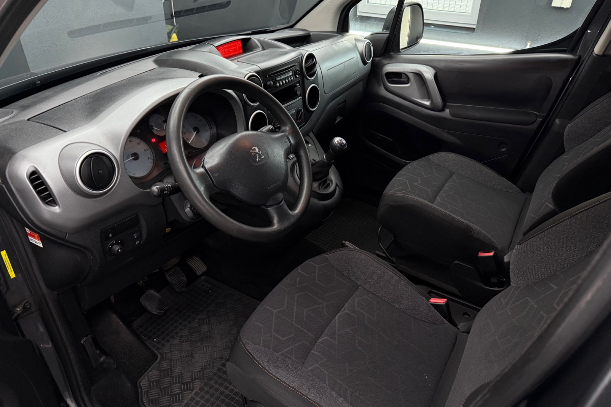 Ponuka vozidiel / Peugeot Partner Tepee Teepe 1.6 VTi Active - video