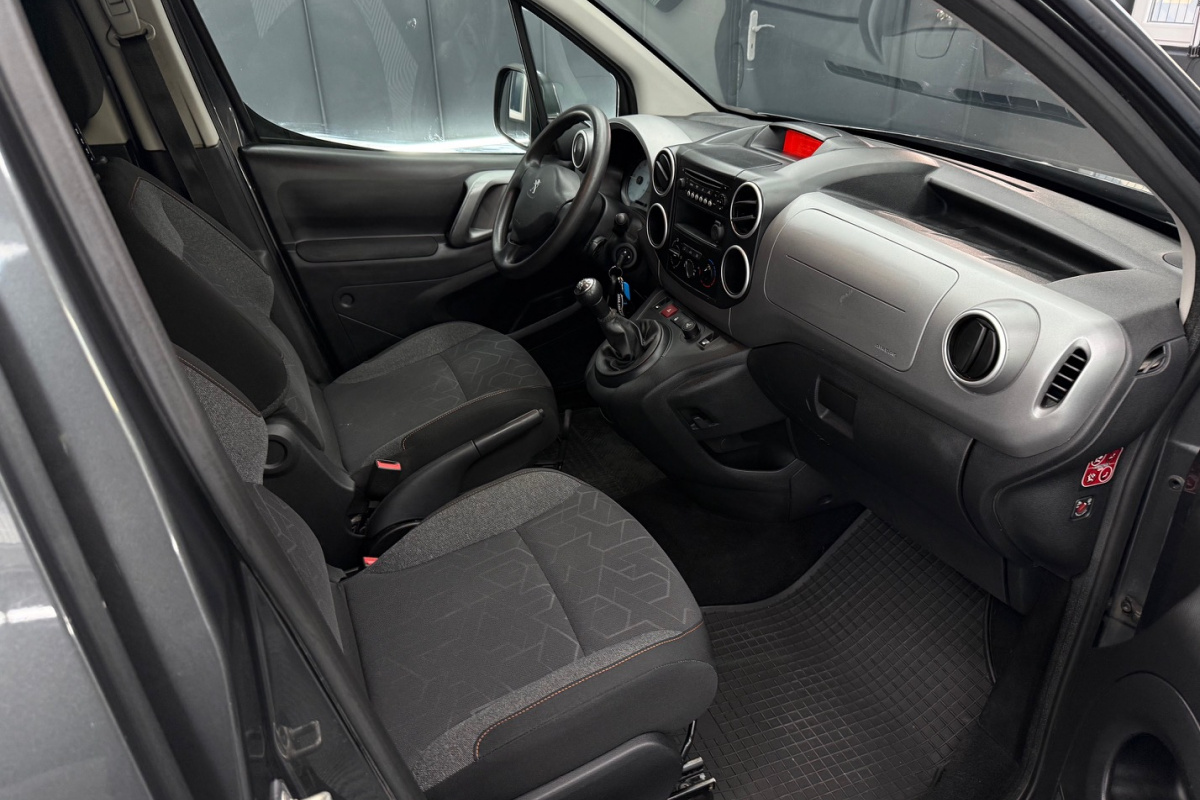 Ponuka vozidiel / Peugeot Partner Tepee Teepe 1.6 VTi Active - video Ponuka vozidiel / Peugeot Partner Tepee Teepe 1.6 VTi Active - video