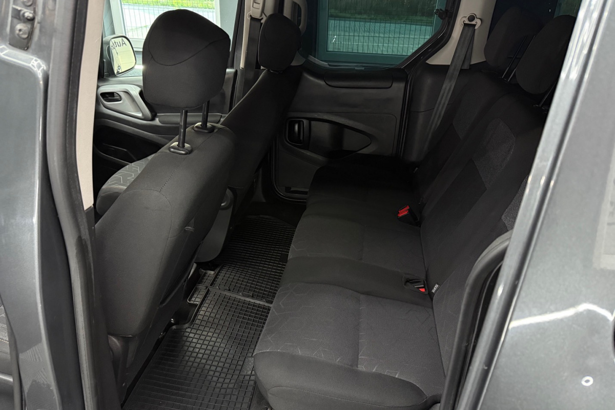 Ponuka vozidiel / Peugeot Partner Tepee Teepe 1.6 VTi Active - video