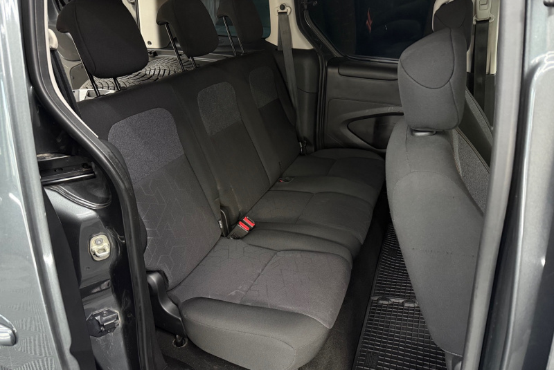  Ponuka vozidiel / Peugeot Partner Tepee Teepe 1.6 VTi Active - video