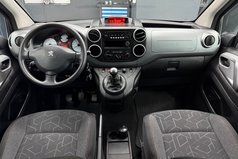  Ponuka vozidiel / Peugeot Partner Tepee Teepe 1.6 VTi Active - video