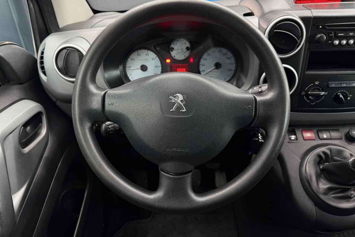 Ponuka vozidiel / Peugeot Partner Tepee Teepe 1.6 VTi Active - video
