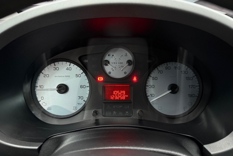  Ponuka vozidiel / Peugeot Partner Tepee Teepe 1.6 VTi Active - video