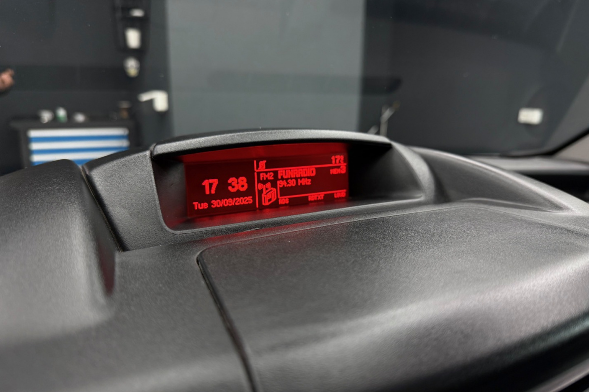 Ponuka vozidiel / Peugeot Partner Tepee Teepe 1.6 VTi Active - video