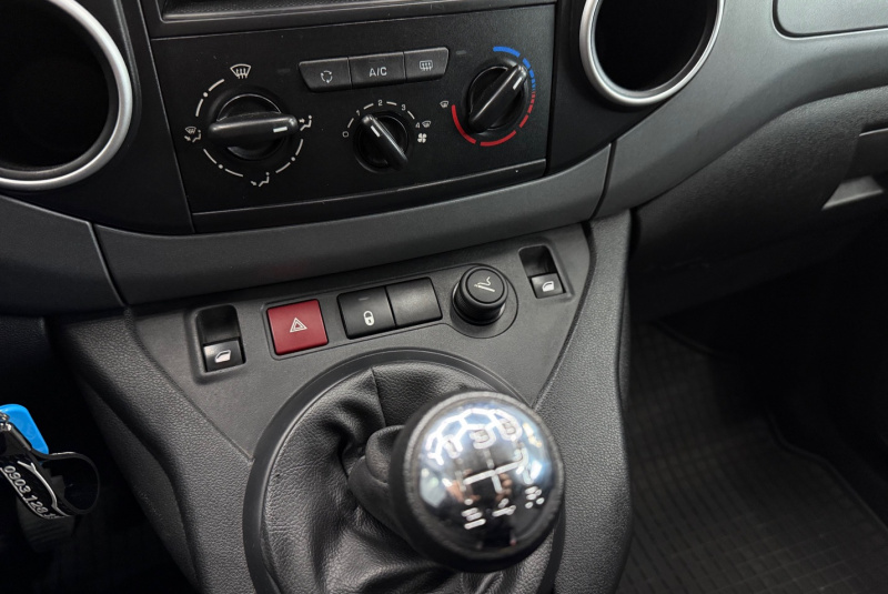  Ponuka vozidiel / Peugeot Partner Tepee Teepe 1.6 VTi Active - video