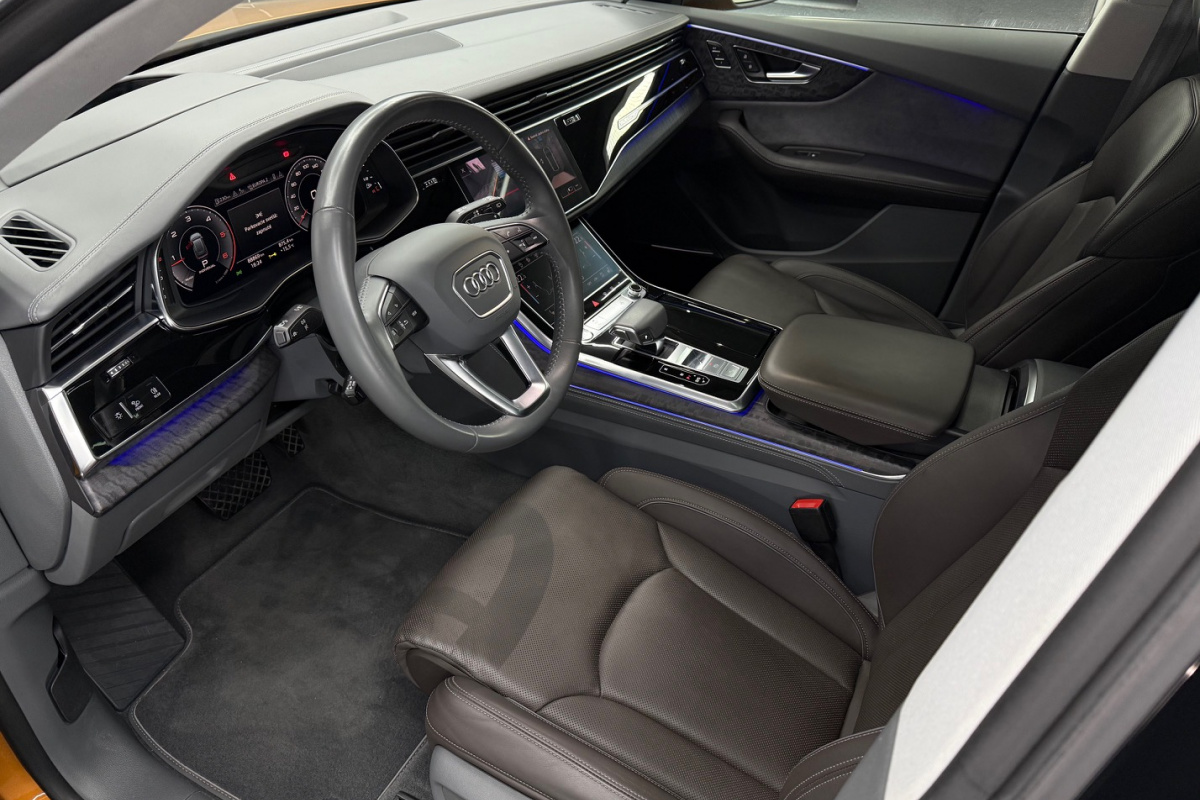 Ponuka vozidiel / Audi Q8 50 3.0 TDI mHEV quattro tiptronic - video Ponuka vozidiel / Audi Q8 50 3.0 TDI mHEV quattro tiptronic - video