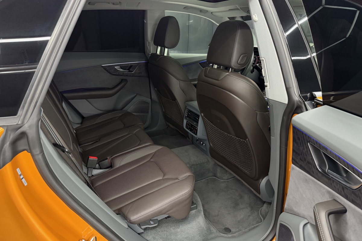 Ponuka vozidiel / Audi Q8 50 3.0 TDI mHEV quattro tiptronic - video