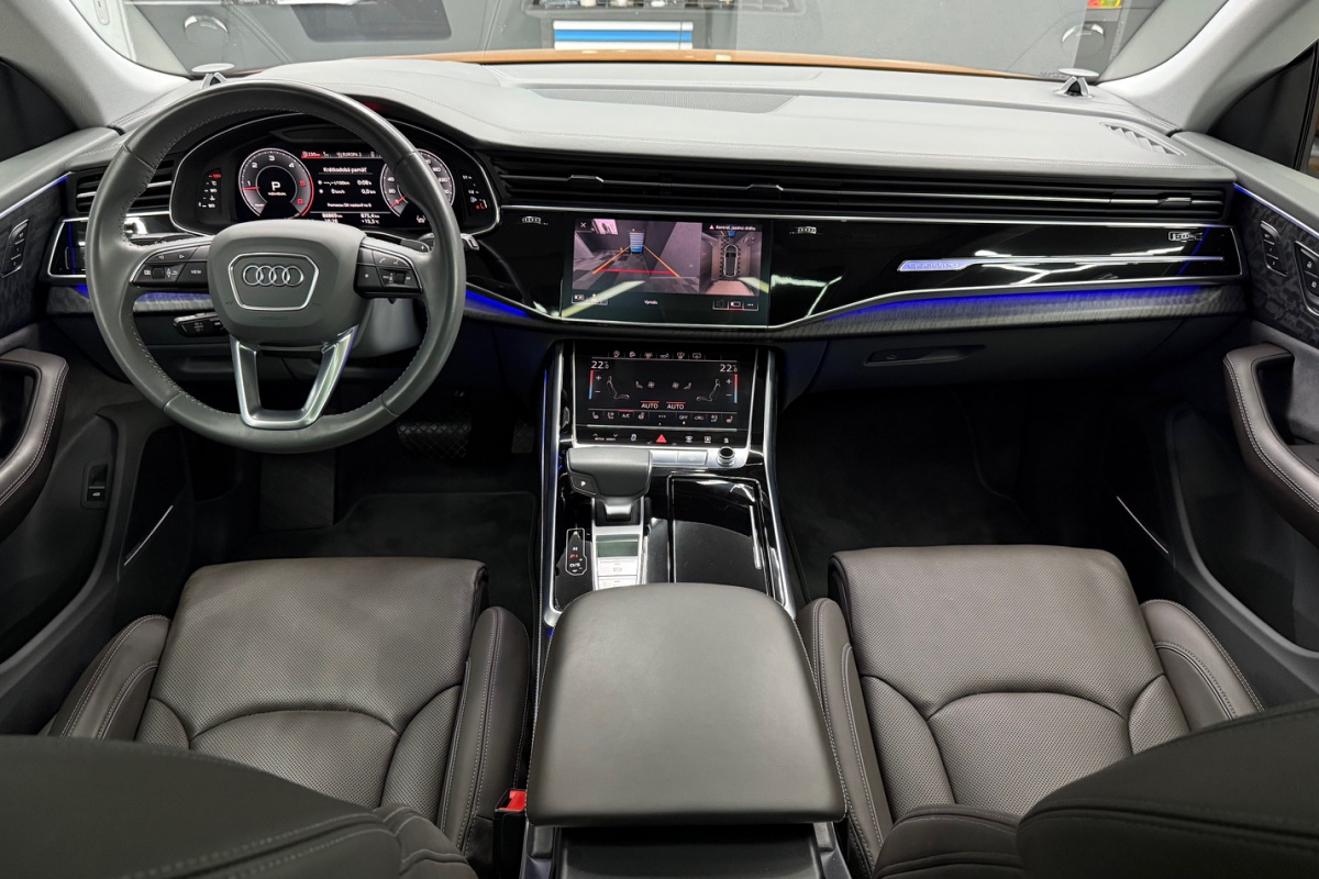 Ponuka vozidiel / Audi Q8 50 3.0 TDI mHEV quattro tiptronic - video
