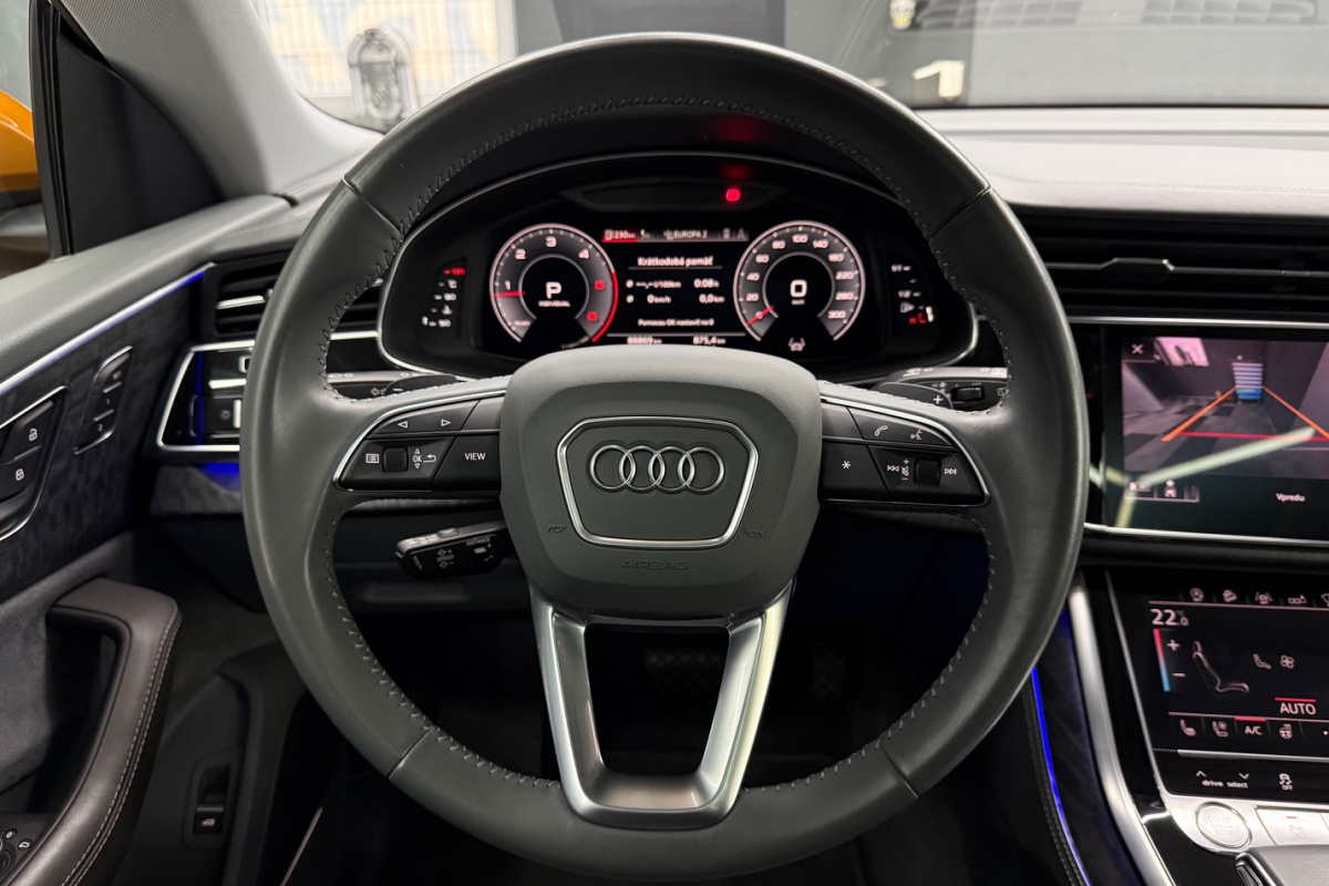 Ponuka vozidiel / Audi Q8 50 3.0 TDI mHEV quattro tiptronic - video Ponuka vozidiel / Audi Q8 50 3.0 TDI mHEV quattro tiptronic - video