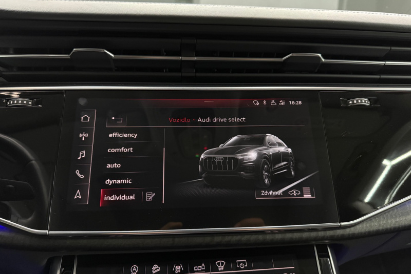 Ponuka vozidiel / Audi Q8 50 3.0 TDI mHEV quattro tiptronic - video Ponuka vozidiel / Audi Q8 50 3.0 TDI mHEV quattro tiptronic - video