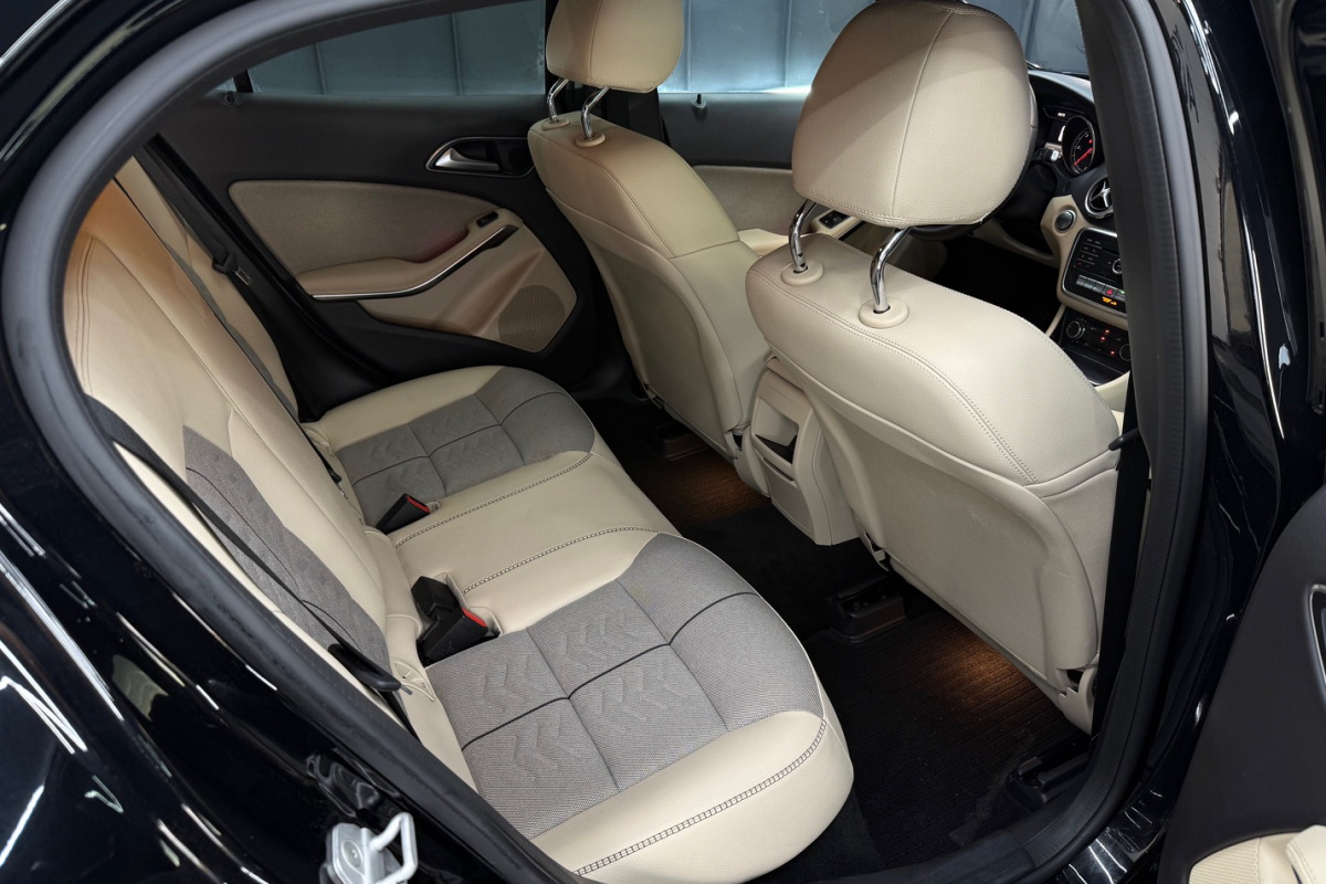 Ponuka vozidiel / Mercedes-Benz GLA 180 d A/T - video