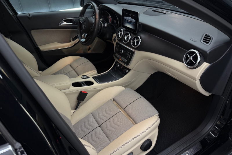  Ponuka vozidiel / Mercedes-Benz GLA 180 d A/T - video