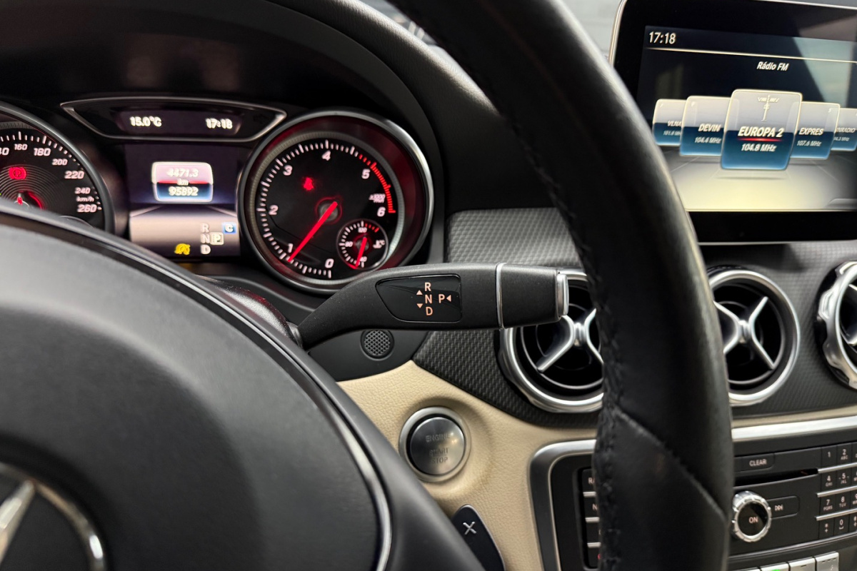 Ponuka vozidiel / Mercedes-Benz GLA 180 d A/T - video