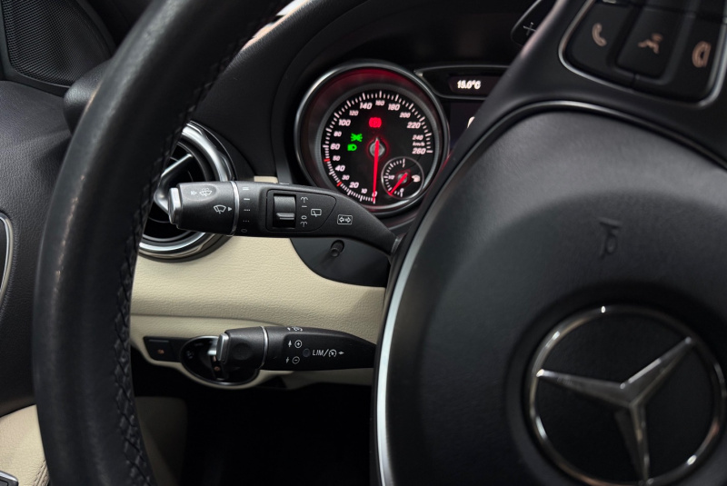  Ponuka vozidiel / Mercedes-Benz GLA 180 d A/T - video