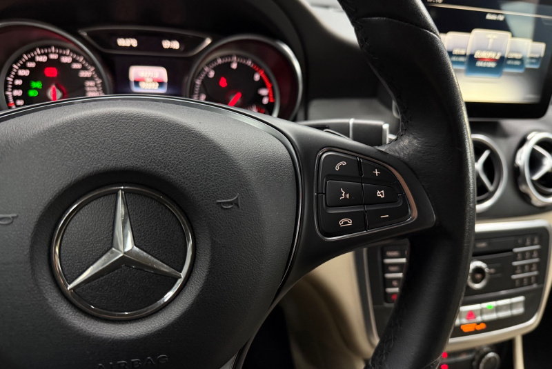  Ponuka vozidiel / Mercedes-Benz GLA 180 d A/T - video