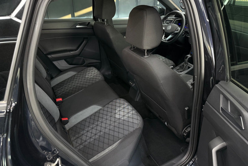  Ponuka vozidiel / Volkswagen Taigo 1.0 TSI R-Line DSG - video