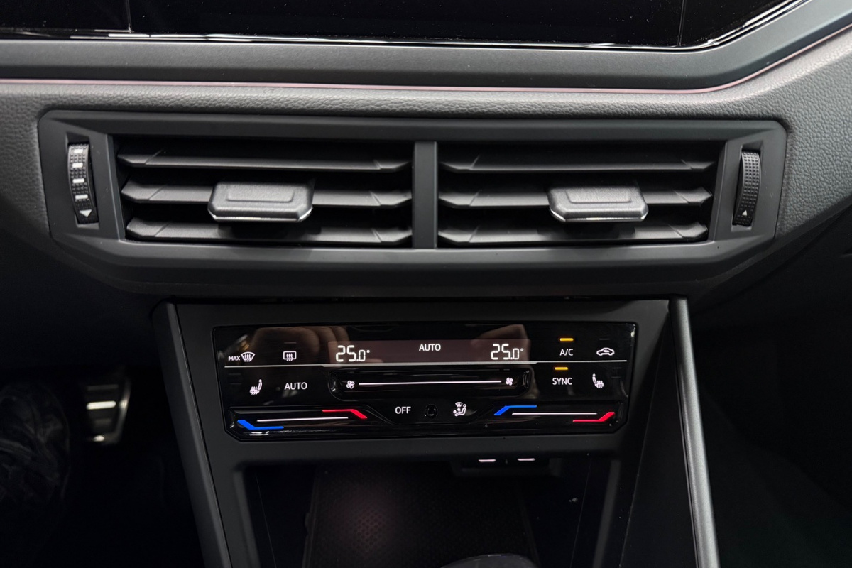 Ponuka vozidiel / Volkswagen Taigo 1.0 TSI R-Line DSG - video