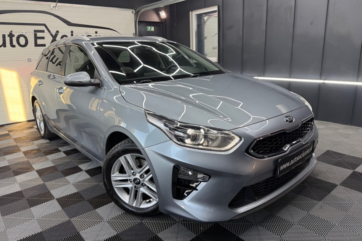 Ponuka vozidiel / Kia Ceed SW 1.6 CRDi 136k Platinum A/T - video Ponuka vozidiel / Kia Ceed SW 1.6 CRDi 136k Platinum A/T - video