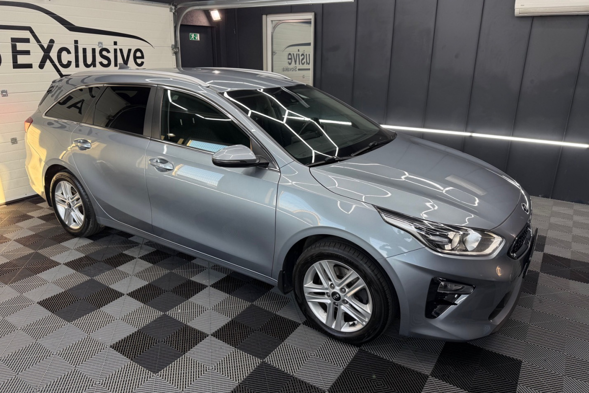 Ponuka vozidiel / Kia Ceed SW 1.6 CRDi 136k Platinum A/T - video
