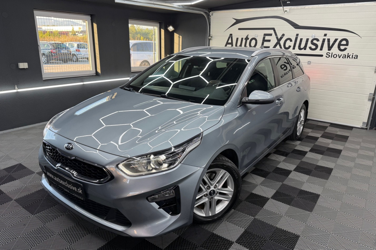 Ponuka vozidiel / Kia Ceed SW 1.6 CRDi 136k Platinum A/T - video